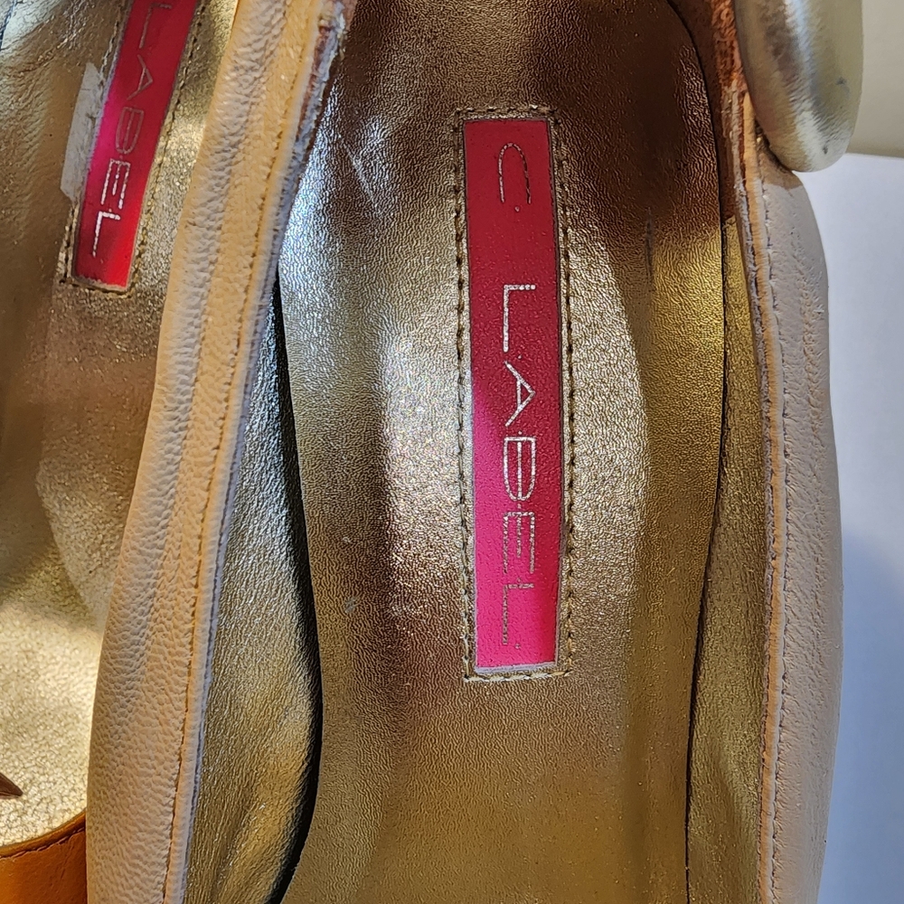 C. Label Two-Tone Orange and Cream Pointed-Toe Heels Sz 7.5 - Picture 2 of 16